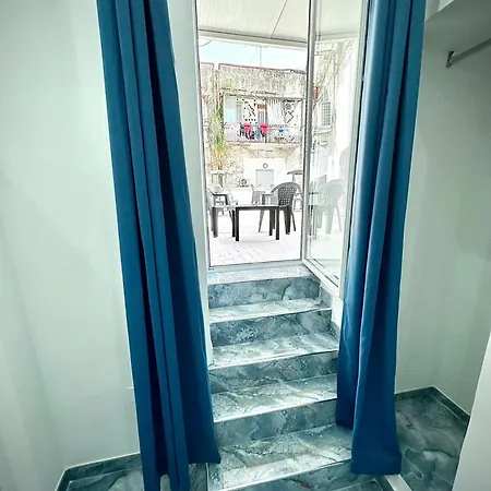 Marvit Luxury 4* נאפולי