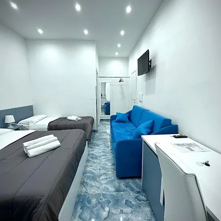 Marvit Luxury 4* נאפולי